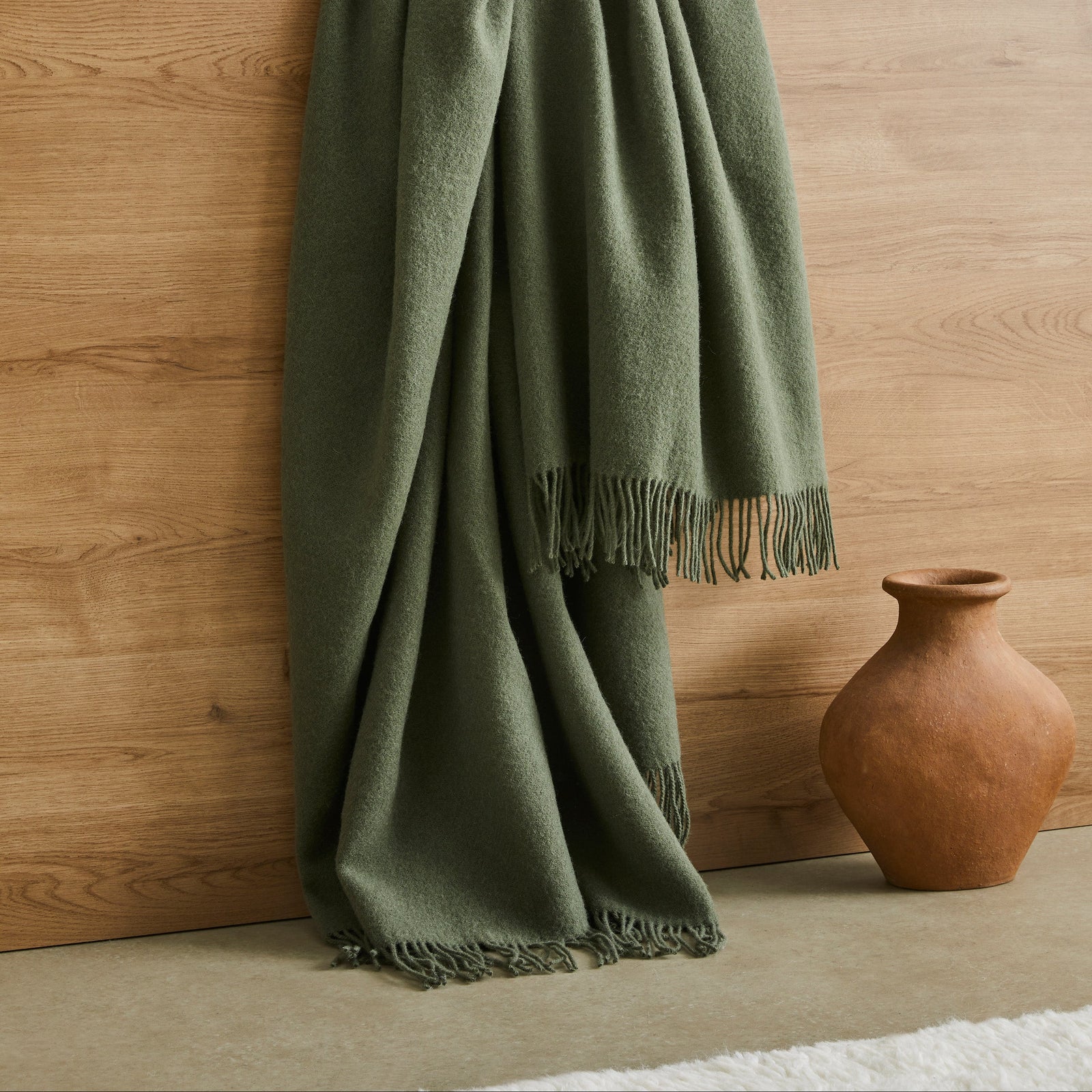 Lambswool Throw (Kelp)
