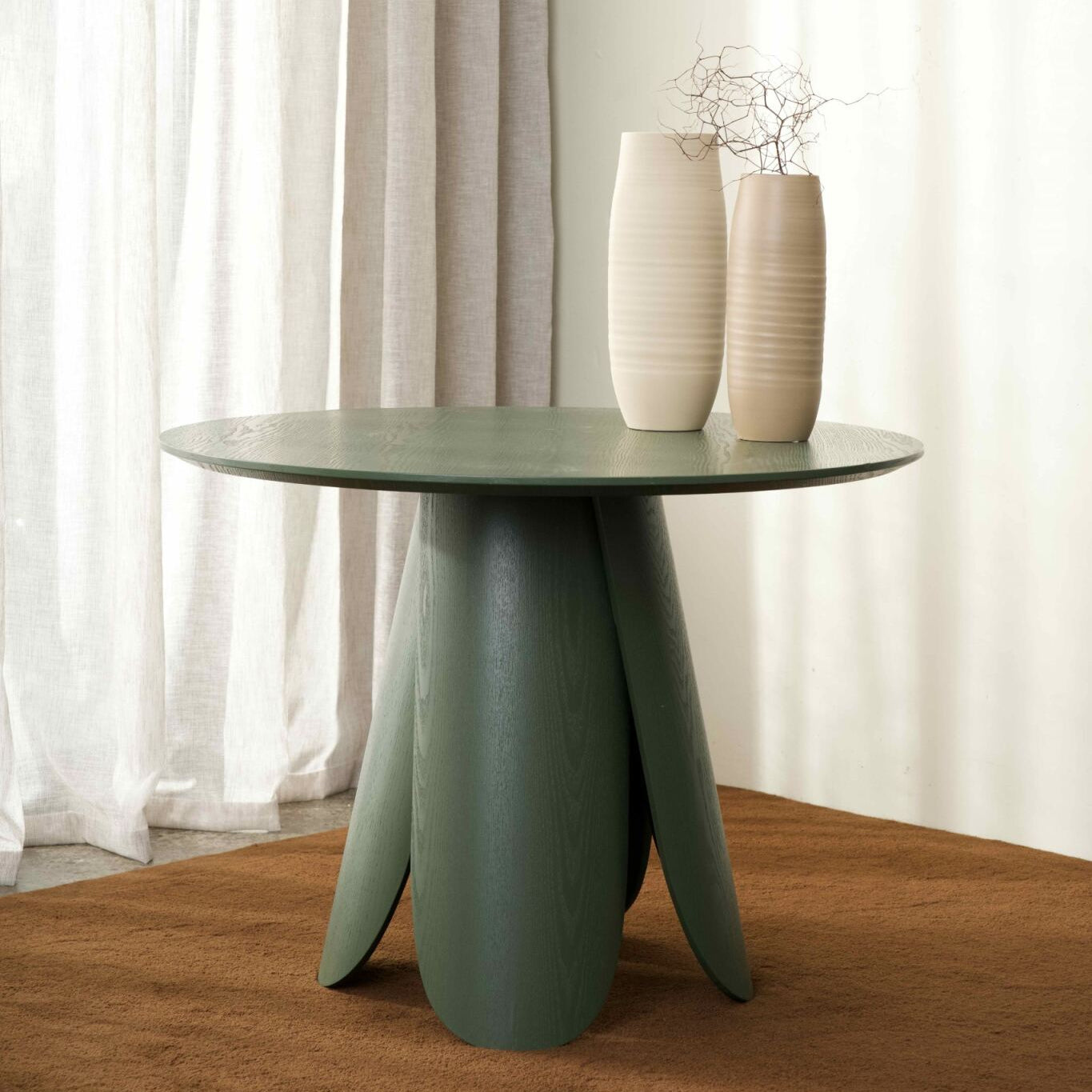 Petal Round Dining Table (Green)