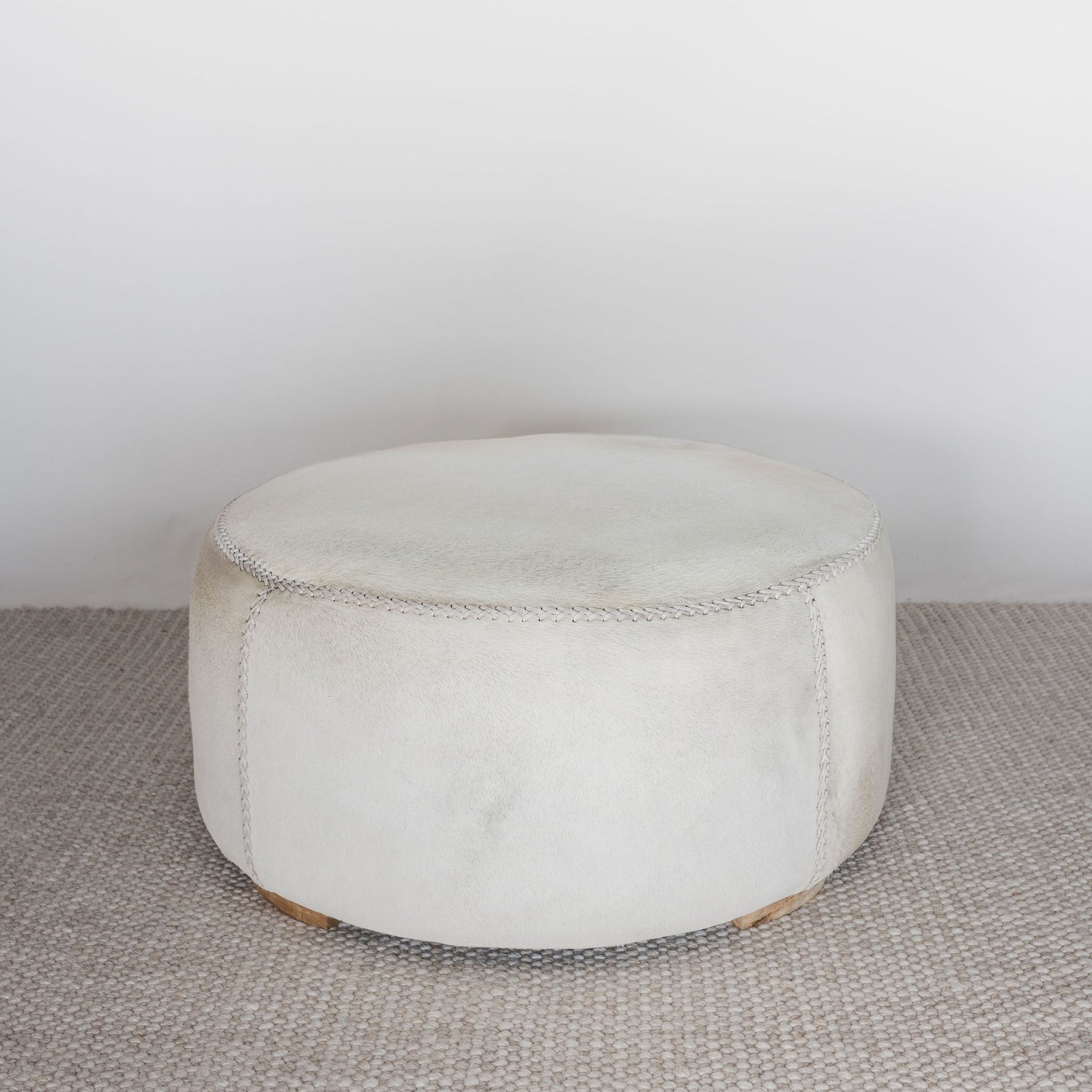 Round Cowhide Ottoman (XL) No.4
