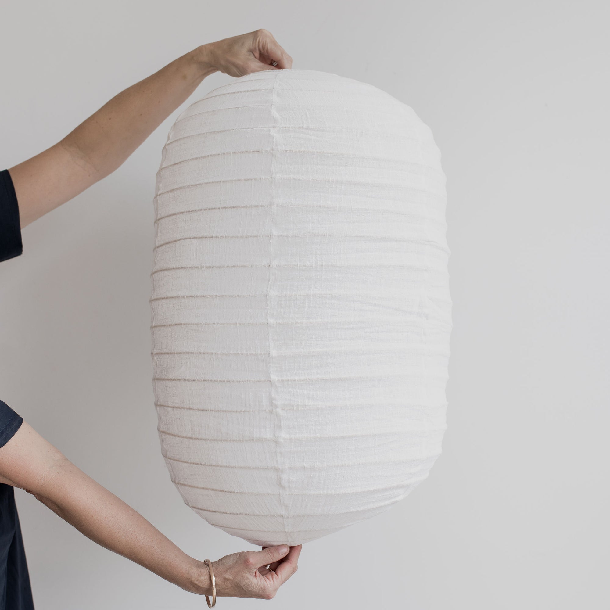 Izakaya Linen Pendant (White) (L)