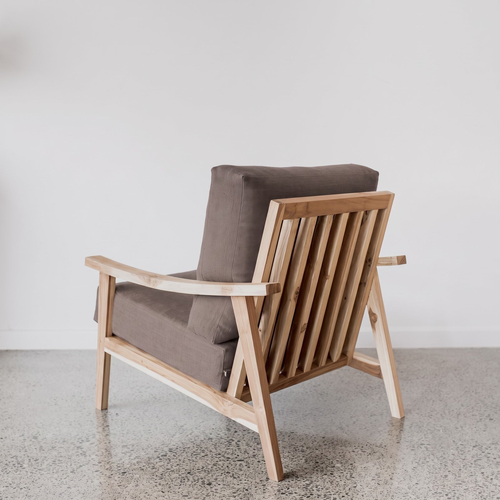 Truffle Swiss Arm Chair (linen-look fabric)