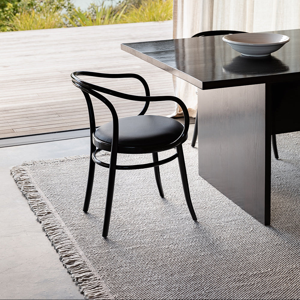 Ulster White and Natural Fringed Wool Floor Rug